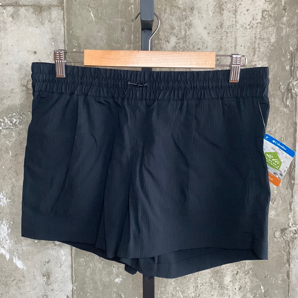 Columbia shorts